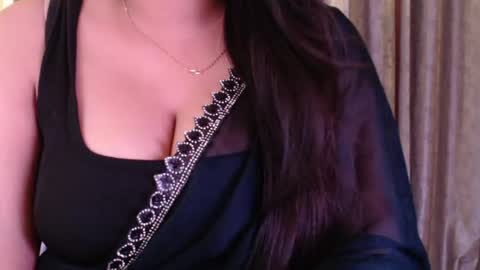 Snapshot of sexy_myra18 chatting on 05.18.26 myra online show from 05.18.26