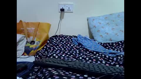 Snapshot of sexy_pall chatting on 02.24.25 Princess online show from 02.24.25