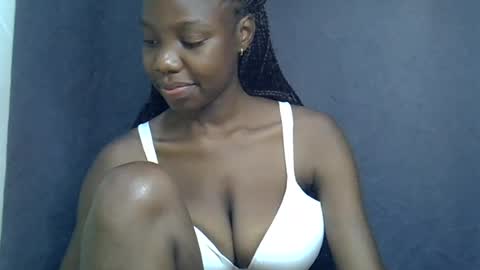 Snapshot of sexy_peach4 chatting on 07.13.26 sexy_peach4 online show from 07.13.26