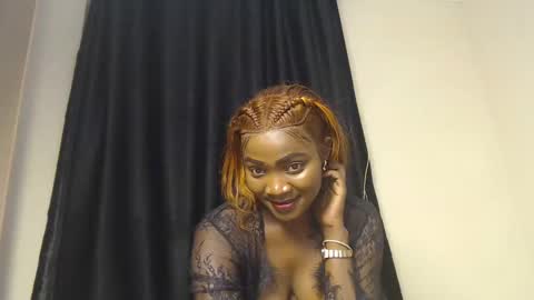 Snapshot of sexy_queen_eva chatting on 03.04.25 eva am online everyday except friday online show from 03.04.25