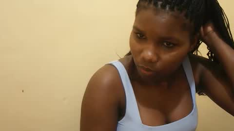 Snapshot of sexy_roz chatting on 03.01.26 Queen online show from 03.01.26