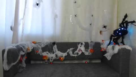 Alina online show from 10.15.25