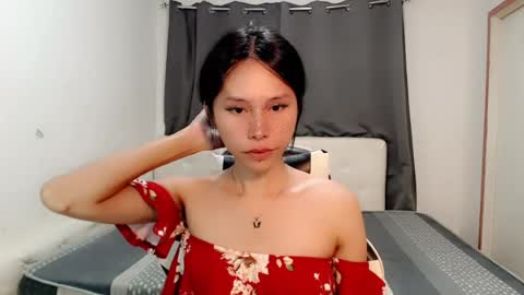 Snapshot of sexy_shanee chatting on 07.19.26 shane online show from 07.19.26