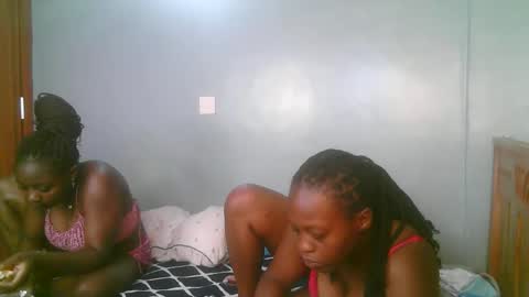 Snapshot of sexy_shava chatting on 11.29.25 sexy_shava online show from 11.29.25