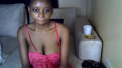 Snapshot of sexy_short chatting on 04.18.26 Janet online show from 04.18.26