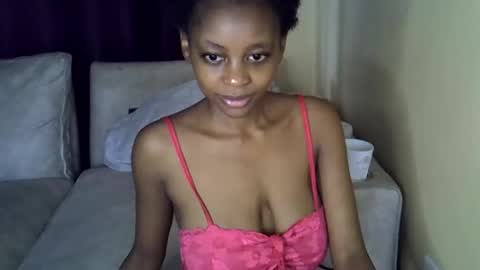 Snapshot of sexy_short chatting on 04.19.26 Janet online show from 04.19.26