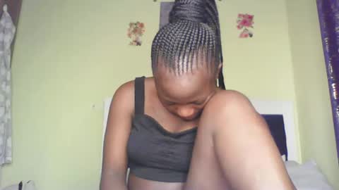 Snapshot of sexy_talia1 chatting on 10.19.25 Eunice online show from 10.19.25