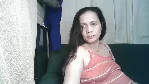 Snapshot of sexy_zapphire2024 chatting on 12.31.24 sexy_zapphire2024 online show from 12.31.24