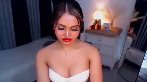 Snapshot of sexyadrianaqueents chatting on 01.16.25 YOUR MISTRESS GODDESSS ADRIANA online show from 01.16.25