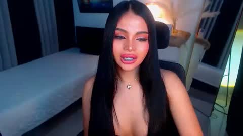 Snapshot of sexyadrianaqueents chatting on 02.18.25 YOUR MISTRESS GODDESSS ADRIANA online show from 02.18.25