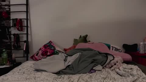 Snapshot of sexyandstoned420 chatting on 01.19.25 Kali Brent online show from 01.19.25