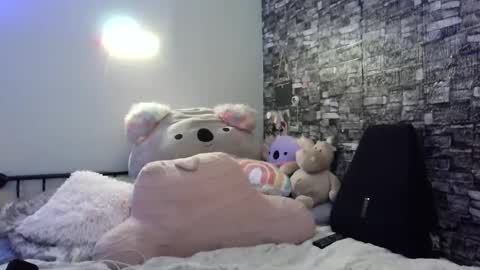 Snapshot of sexyandstoned420 chatting on 09.28.25 Kali Brent online show from 09.28.25