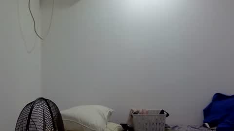 Snapshot of sexyangelgoddess2025 chatting on 12.20.24 SEXYANGELGODDESS2025 online show from 12.20.24