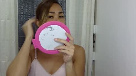 Snapshot of sexyangelgoddess2025 chatting on 01.05.25 SEXYANGELGODDESS2025 online show from 01.05.25