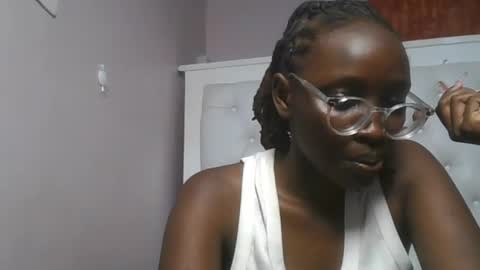 Snapshot of sexyary chatting on 07.19.26 sexyary online show from 07.19.26