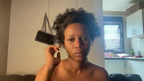 sexyasszeeee online show from 12.16.25