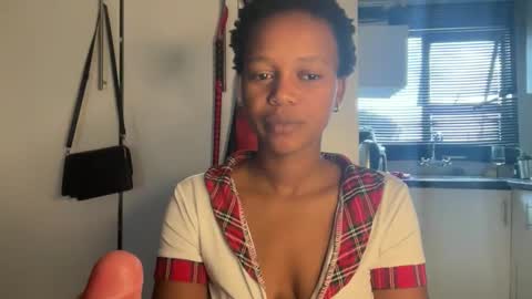 Snapshot of sexyasszeeee chatting on 02.01.26 sexyasszeeee online show from 02.01.26