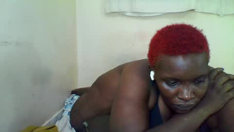 Snapshot of sexyblackberry7 chatting on 06.25.26 MAUREEN online show from 06.25.26