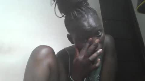 Snapshot of sexyblackg chatting on 12.17.24 Sexyblackg online show from 12.17.24