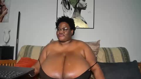 sexyblackhugetits online show from 01.27.25