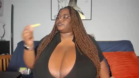 sexyblackhugetits online show from 02.12.25