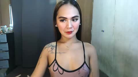 Snapshot of sexycheskax18 chatting on 05.19.26 pretty Cheska online show from 05.19.26