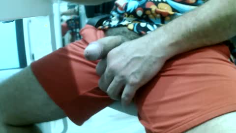 Snapshot of sexycouplextreme chatting on 10.13.25 Sexycouplextreme online show from 10.13.25