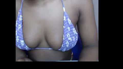Snapshot of sexydebabe chatting on 09.13.25 sexydebabe online show from 09.13.25