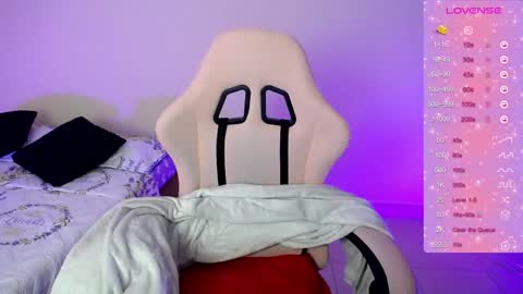 Snapshot of sexydiabliita chatting on 04.25.26 sexydiabliita online show from 04.25.26