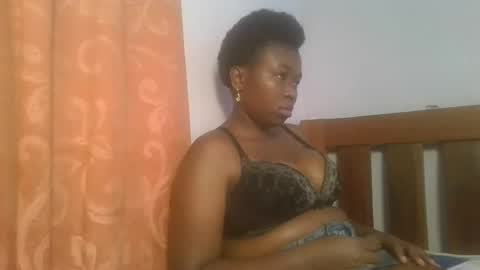 Snapshot of sexyebonita chatting on 05.12.26 Nita online show from 05.12.26