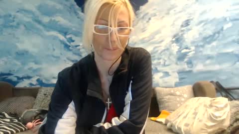 Snapshot of sexyeni chatting on 01.26.25 ENI pvt moan your name WHEN I M NOT online you tell me in SNAPCHAT deal yes add me... FREE TWITTER magiconline101...... online show from 01.26.25