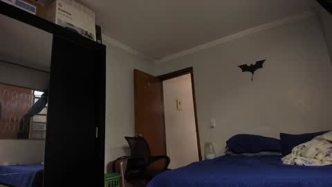 Snapshot of sexyflightz chatting on 12.15.24 chris online show from 12.15.24