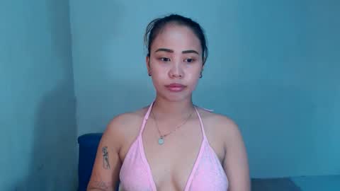 Snapshot of sexyhotbojean chatting on 03.02.25 jeanken and jelian online show from 03.02.25