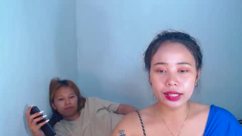 Snapshot of sexyhotbojean chatting on 03.10.25 jeanken and jelian online show from 03.10.25