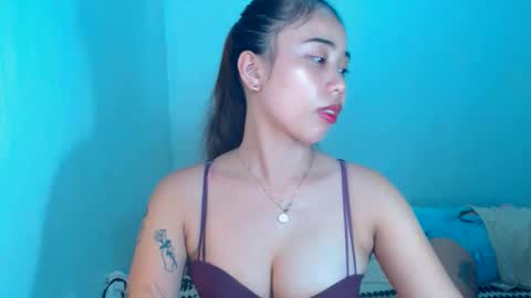 Snapshot of sexyhotbojean chatting on 03.10.25 jeanken and jelian online show from 03.10.25