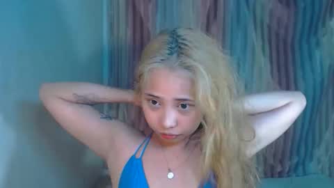 Snapshot of sexyhotbojean chatting on 09.20.25 jeanken and jelian online show from 09.20.25
