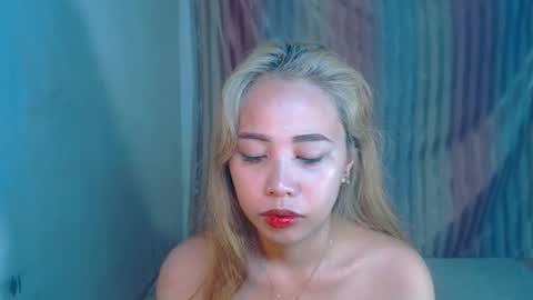 Snapshot of sexyhotbojean chatting on 09.25.25 jeanken and jelian online show from 09.25.25