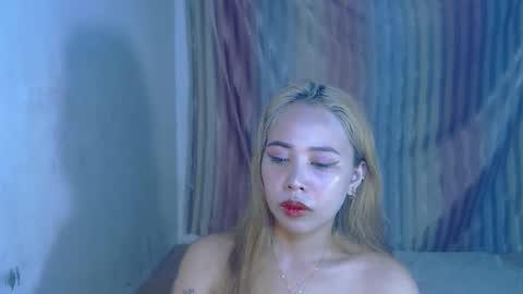 Snapshot of sexyhotbojean chatting on 09.25.25 jeanken and jelian online show from 09.25.25