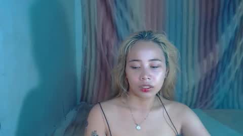 Snapshot of sexyhotbojean chatting on 10.11.25 jeanken and jelian online show from 10.11.25