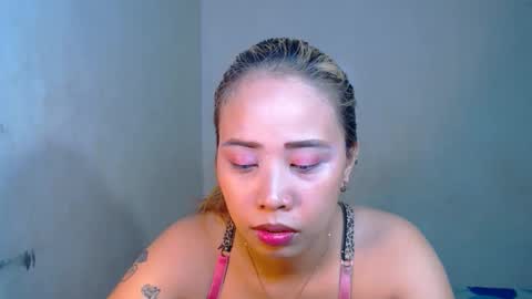 Snapshot of sexyhotbojean chatting on 10.20.25 jeanken and jelian online show from 10.20.25