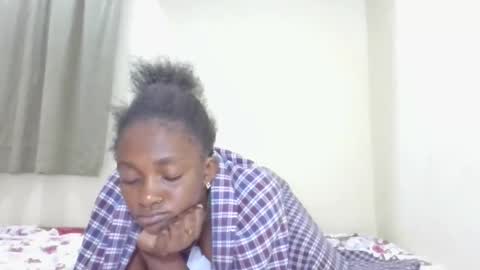 JOAN online show from 10.11.25