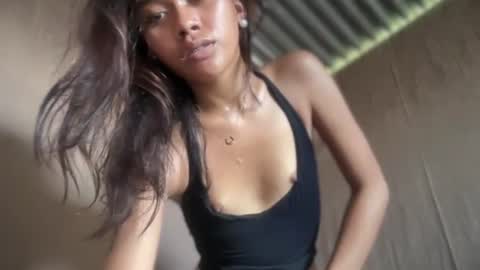 Snapshot of sexykarina_ chatting on 06.22.26 Karina3 online show from 06.22.26