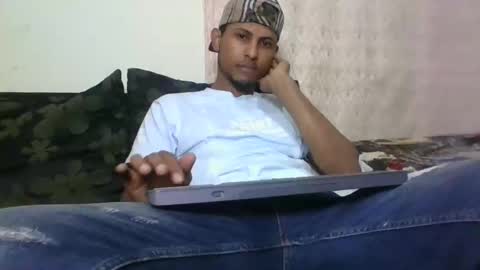 Snapshot of sexyleon69 chatting on 02.04.25 Sexy leon online show from 02.04.25