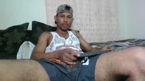 Snapshot of sexyleon69 chatting on 02.22.25 Sexy leon online show from 02.22.25