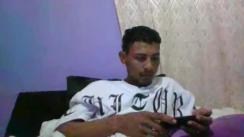 Snapshot of sexyleon69 chatting on 09.09.25 Sexy leon online show from 09.09.25