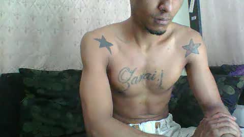 Snapshot of sexyleon69 chatting on 04.29.26 Sexy leon online show from 04.29.26