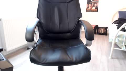 Vincent Vega online show from 01.18.25