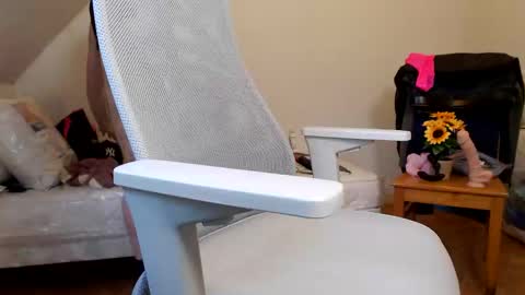 Vincent Vega online show from 10.04.25