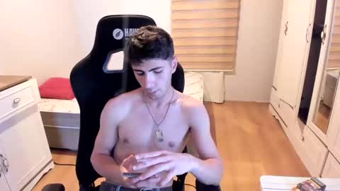 Snapshot of sexymann17 chatting on 06.02.26 sexymann17 online show from 06.02.26