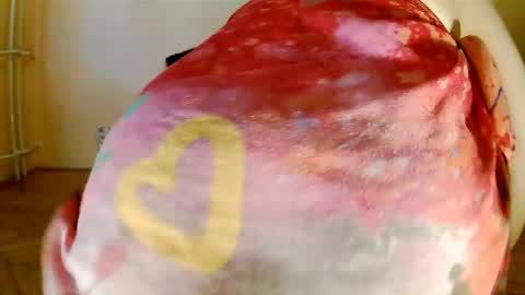 Snapshot of sexymayagold chatting on 06.08.26 Squirty Maya Gold online show from 06.08.26